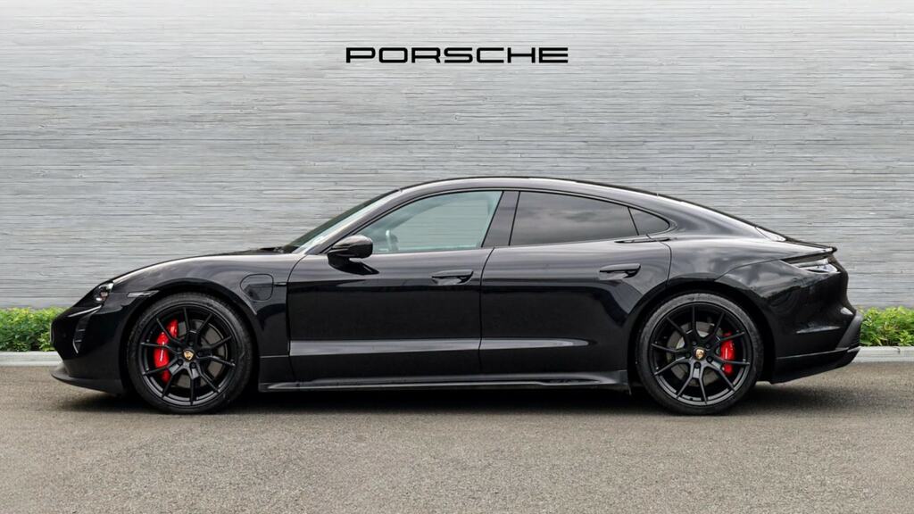 Porsche Taycan 440Kw Gts 93Kwh Black #5