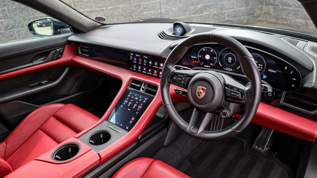 Porsche Taycan 440Kw Gts 93Kwh Black #3