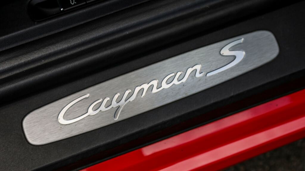 Porsche 718 Cayman 2L Null Silver #25