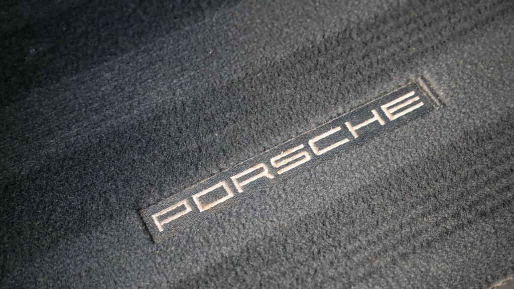 Porsche 718 Cayman 2L Null Silver #24