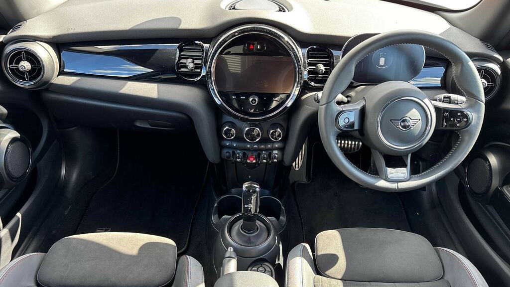 Mini Hatch 1.5 Cooper Sport FV23VOM Red #4