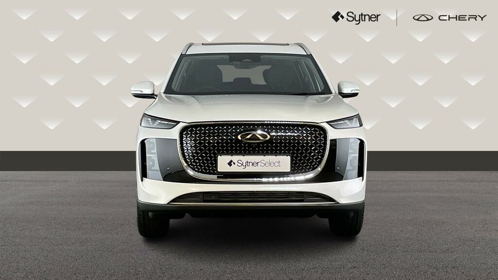 Chery Tiggo 8 1.6T Summit Dct White #4