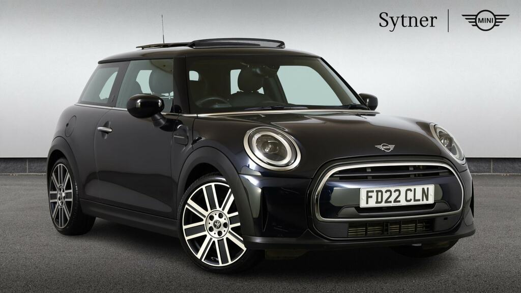 Mini Hatch 1.5 Cooper Exclusive Black