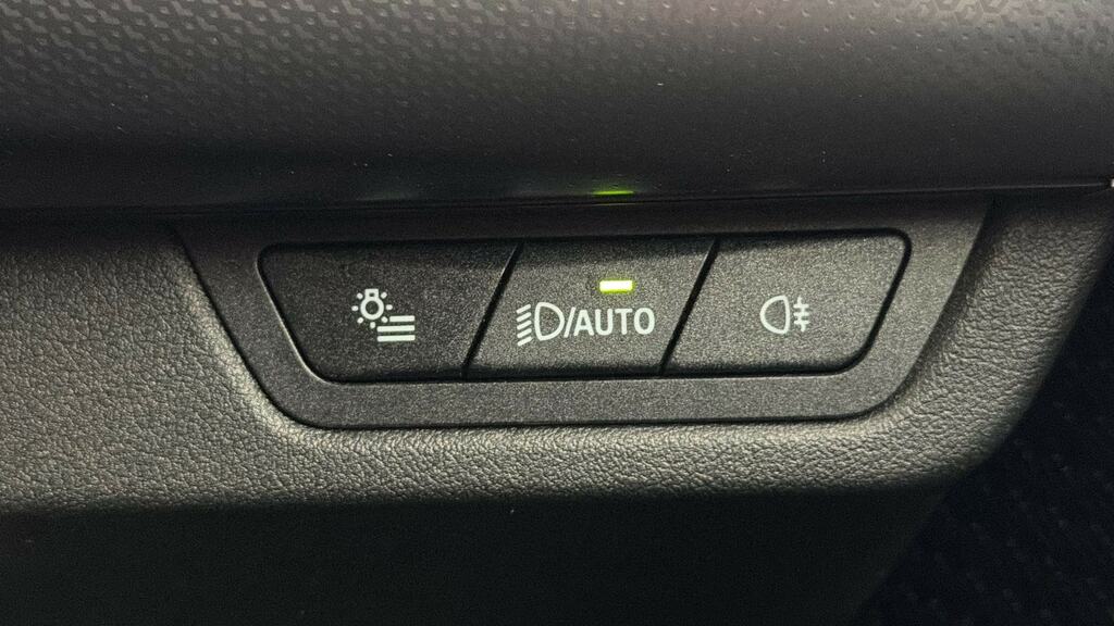BMW X1 Sdrive 20I Mht M Sport Techpro Step Blue #26