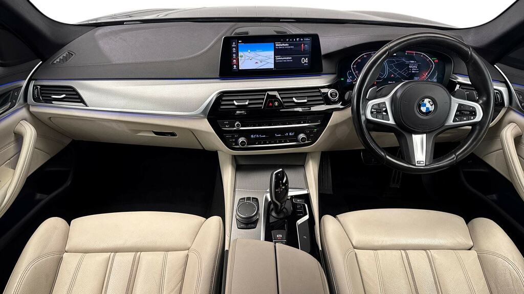 BMW 5 Series 520D Mht M Sport Grey #4