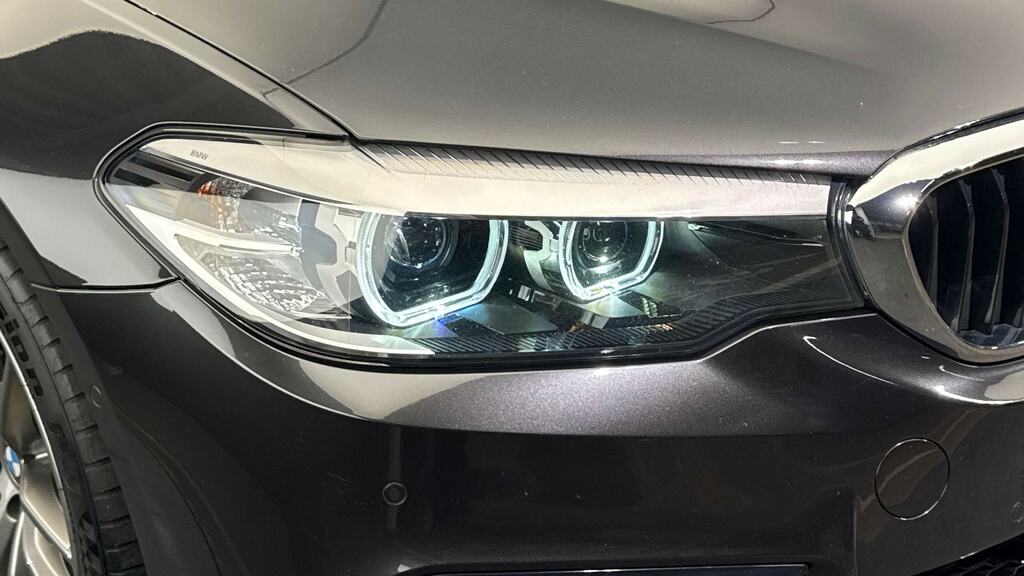 BMW 5 Series Saloon Grey #22