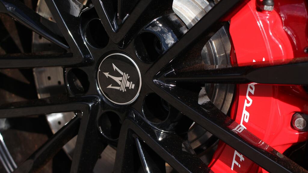 Maserati GranTurismo Trofeo Red #23
