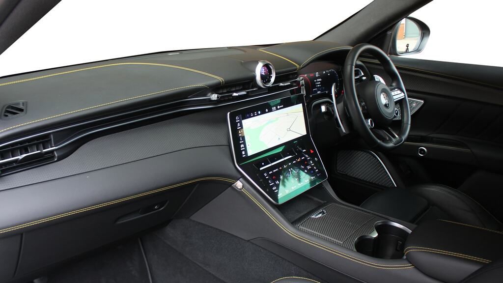 Maserati Grecale Modena Black #10