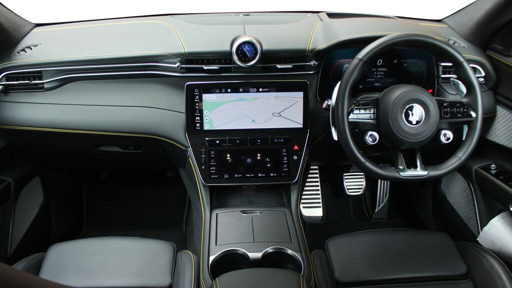 Maserati Grecale Modena Black #9
