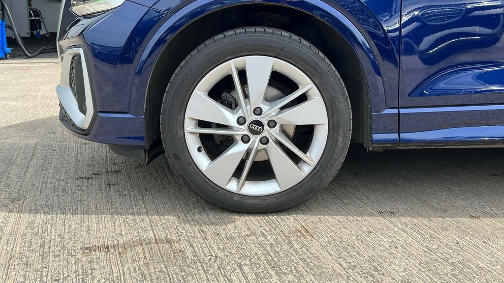 Audi Q2 35 Tfsi S Line Blue #5