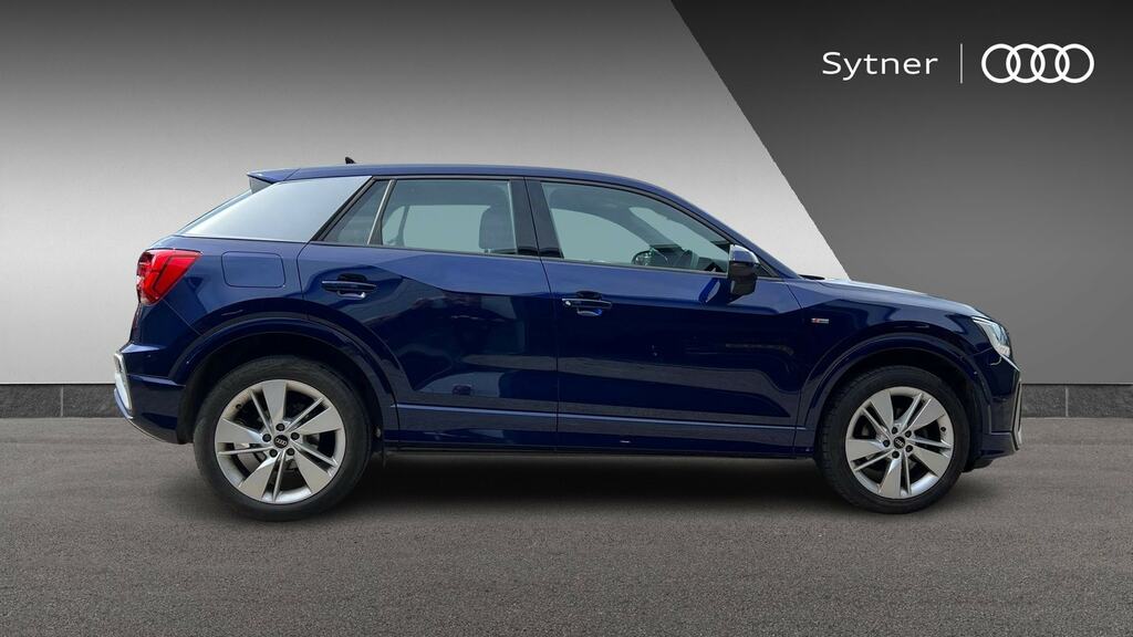 Audi Q2 35 Tfsi S Line Blue #4
