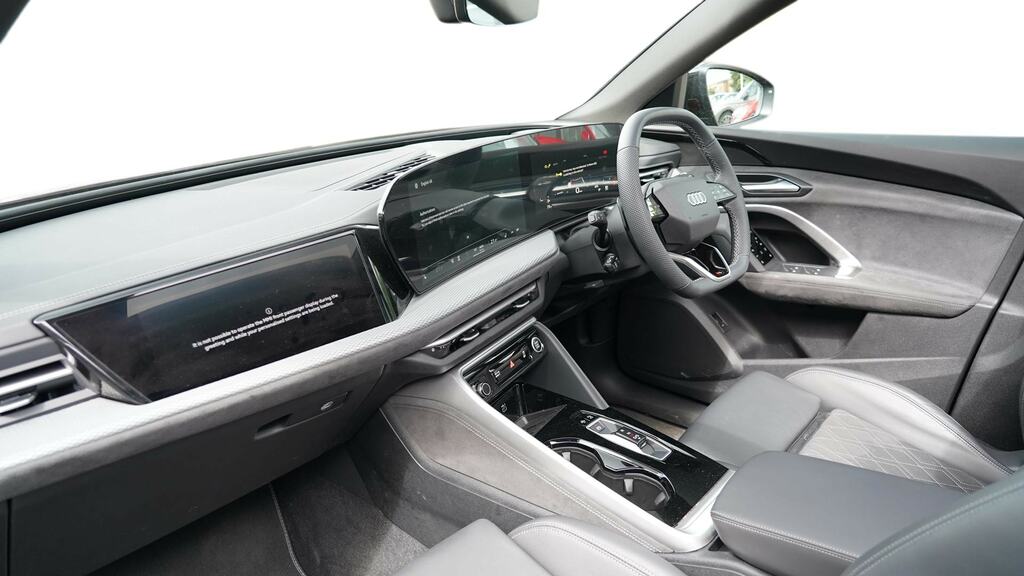 Audi Q5 2.0 Tdi Quattro Edition 1 S Tronic YE75LHL Black #2
