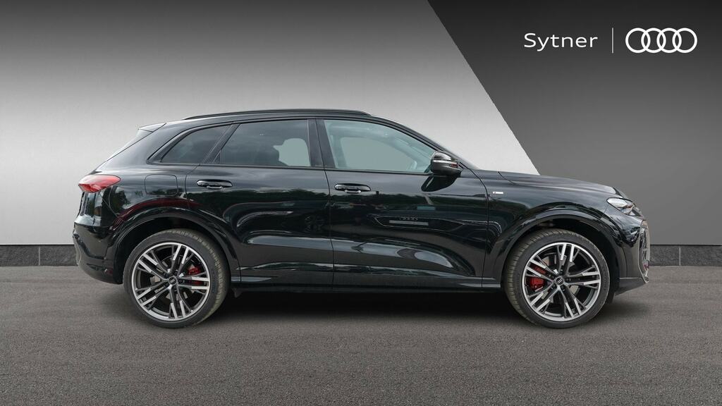Audi Q5 2.0 Tdi Quattro Edition 1 S Tronic YE75LHL Black #4