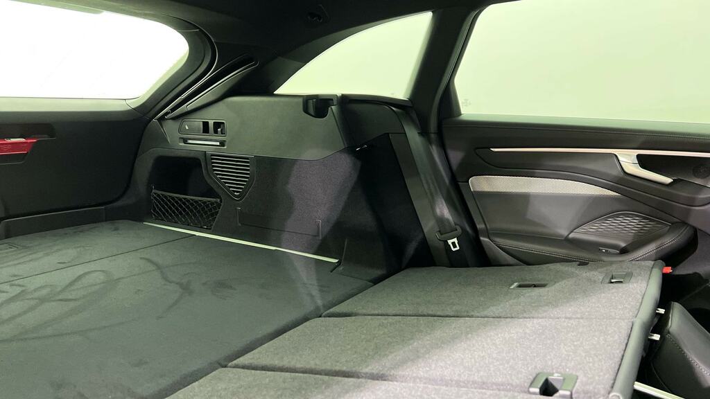 Audi A6 Avant Avant Launch Edition E-tron Performance 270,00 Kw Grey #17