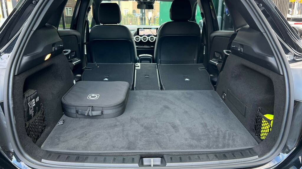 Mercedes-Benz EQA Amg Line Grey #17