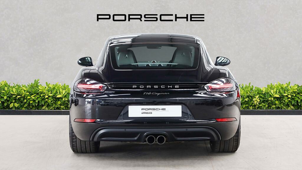 Porsche 718 Cayman Gt4 Black #7