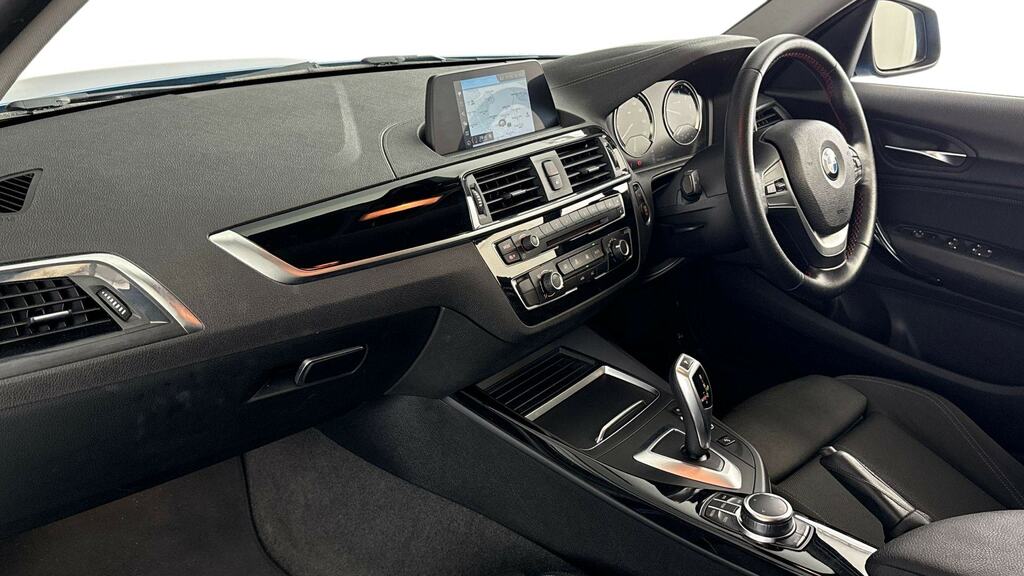 BMW 1 Series Hatchback White #7
