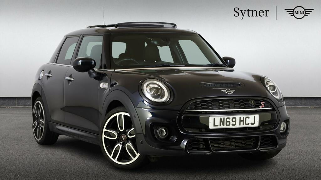 Mini Hatch 2.0 Cooper S Sport II Comfortnav Pack LN69HCJ Black