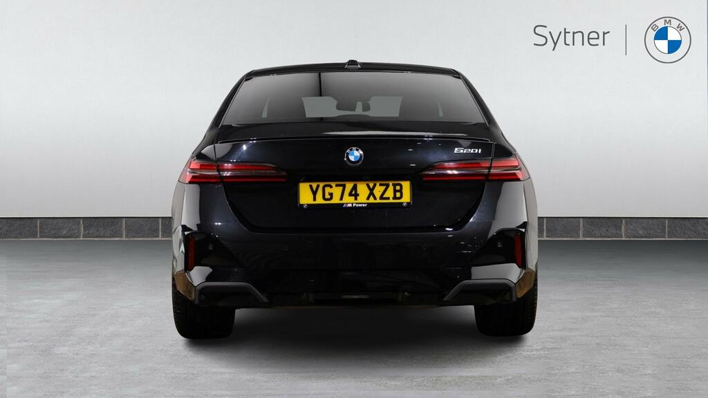 BMW 5 Series Saloon Grey #15