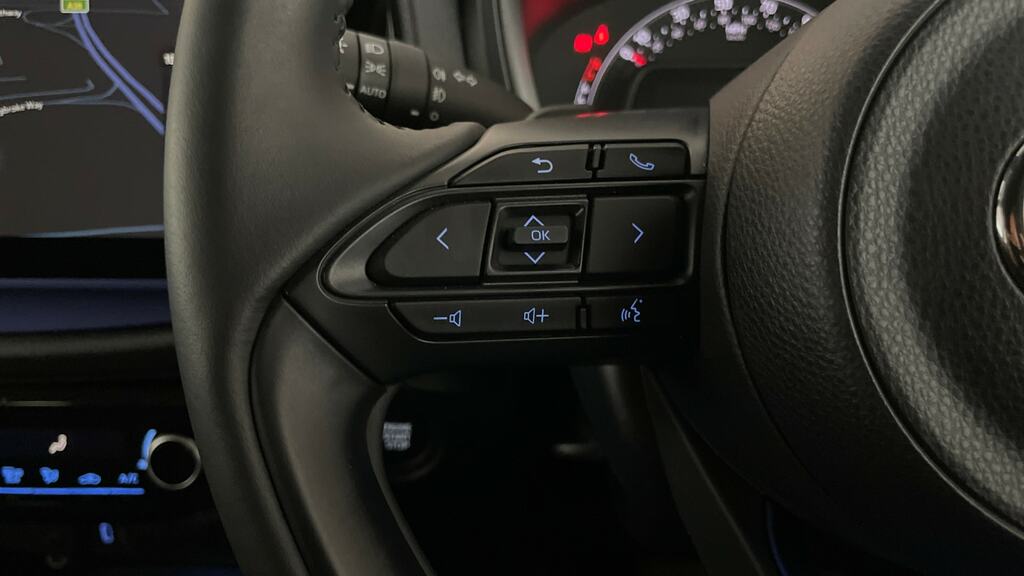 Toyota Aygo X Edge Automatic Beige #17