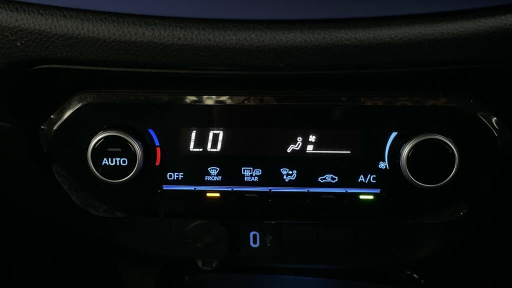 Toyota Aygo X Edge Automatic Beige #16