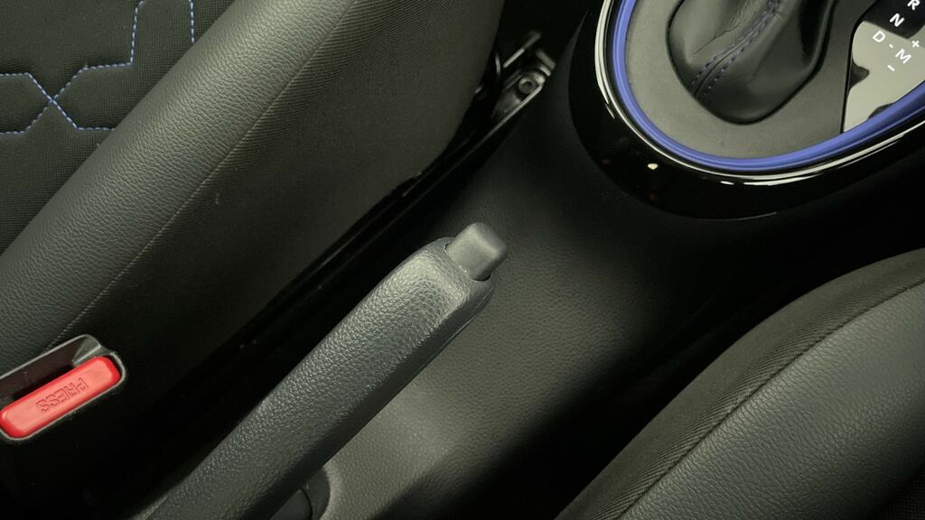 Toyota Aygo X Edge Automatic Beige #19