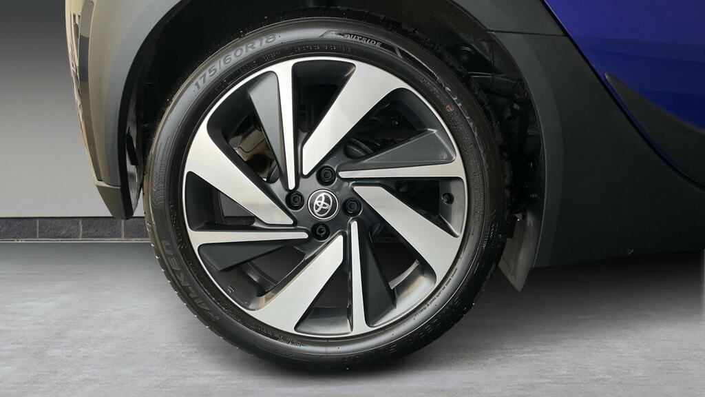 Toyota Aygo X Edge Automatic Beige #26