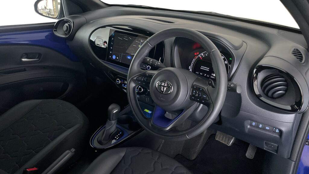 Toyota Aygo X Edge Automatic Beige #9