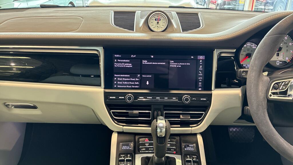 Porsche Macan Turbo Pdk Grey #4