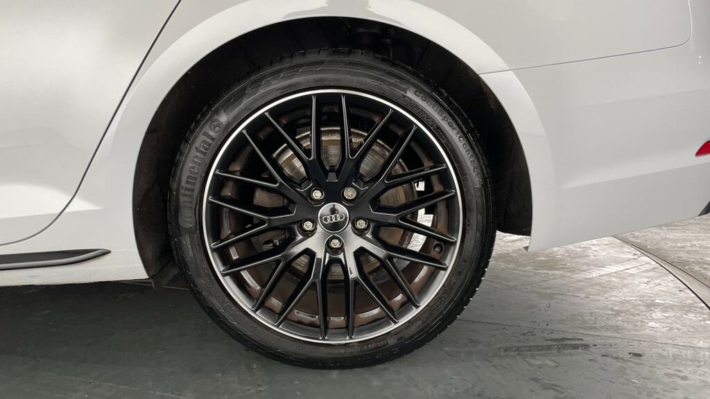 Audi A4 Avant S Line White #25