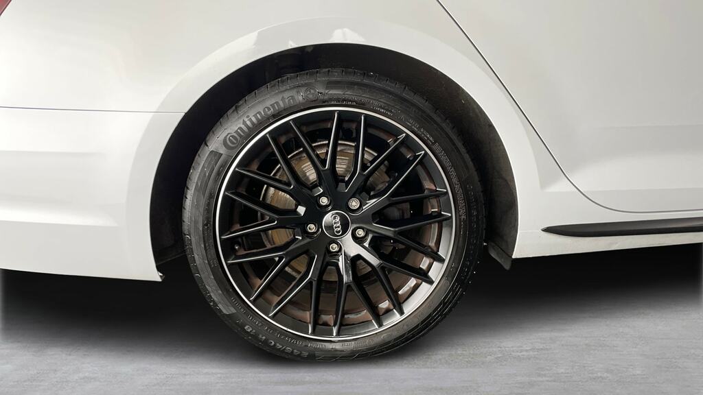 Audi A4 Avant S Line White #26