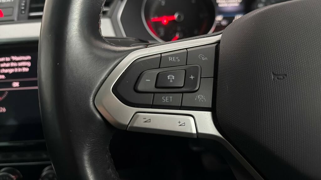 Volkswagen Passat Gte White #17