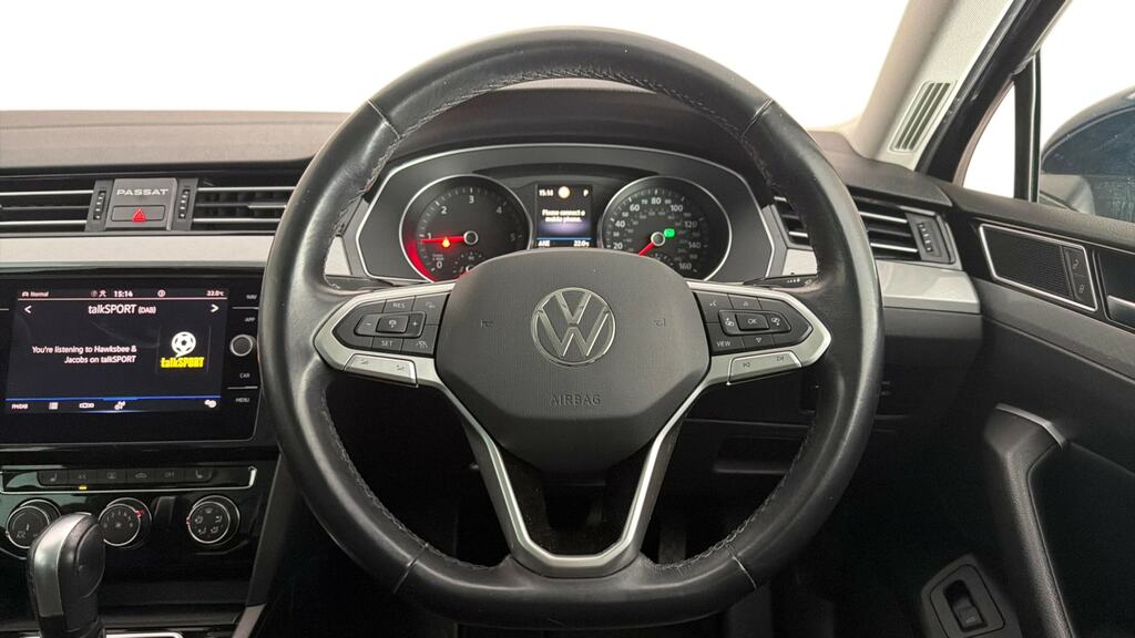 Volkswagen Passat Gte White #8