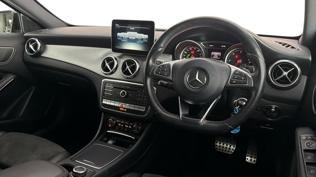 Mercedes-Benz GLA Class Diesel Black #9