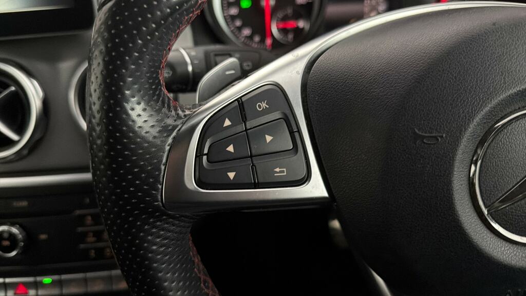Mercedes-Benz GLA Class Diesel Black #17