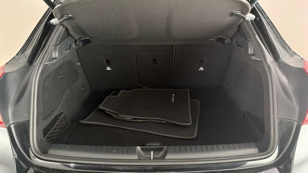 Mercedes-Benz GLA Class Diesel Black #22