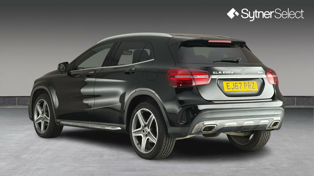 Mercedes-Benz GLA Class Gla 200D 4Matic Amg Line Premium Black #2