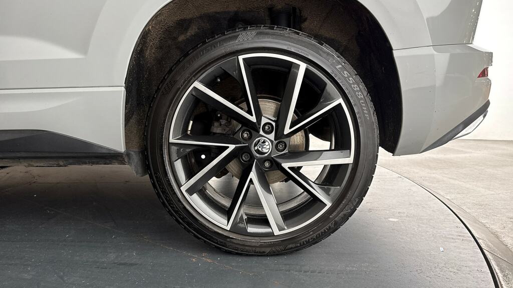 Skoda Karoq Se L Tsi Grey #25