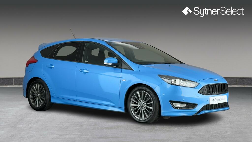 Ford Focus 1.5 Tdci 120 St-line Powershift Blue