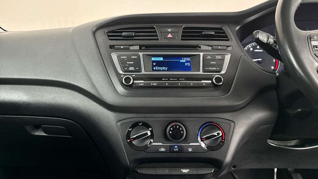 Hyundai I20 Hatchback Silver #7
