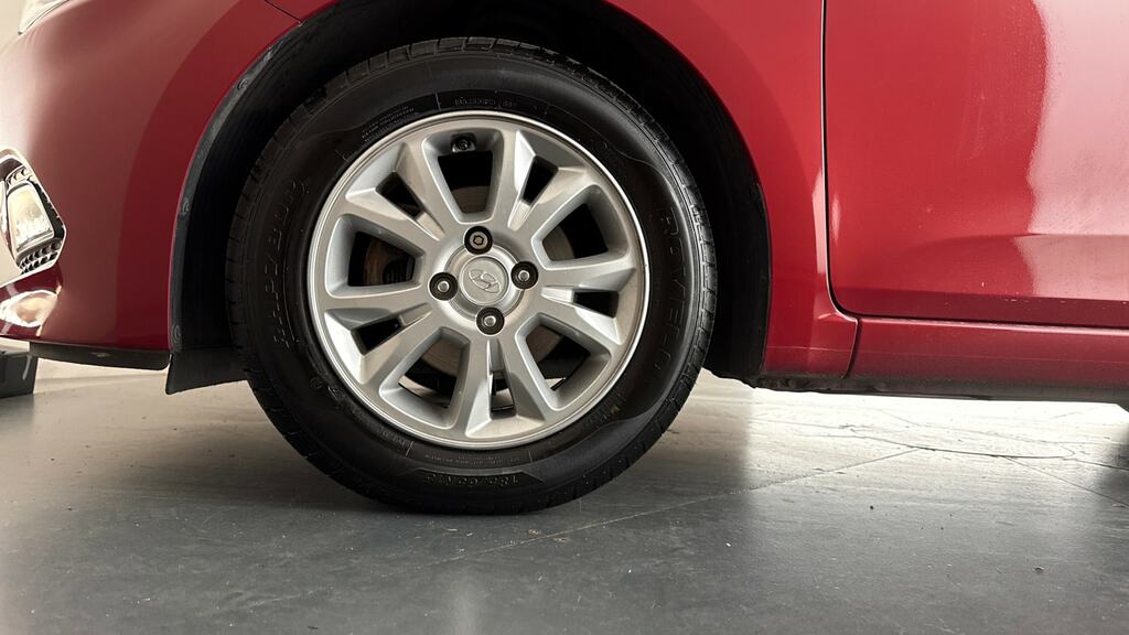 Hyundai I20 Hatchback Silver #25