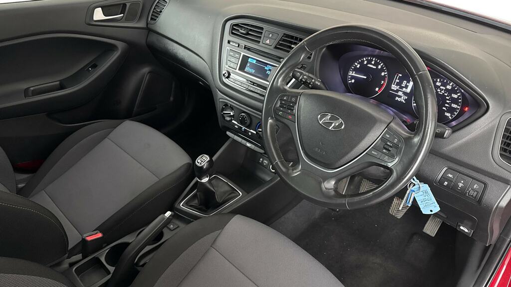 Hyundai I20 Hatchback Silver #9