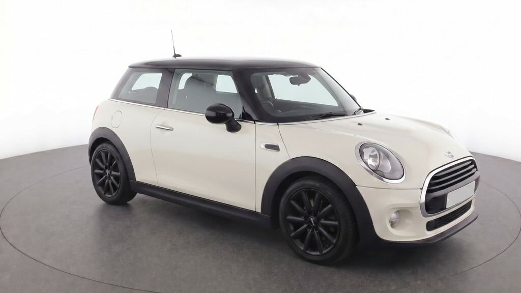 Mini Hatch 1.5 Cooper Pepper Pack HV17WDP White