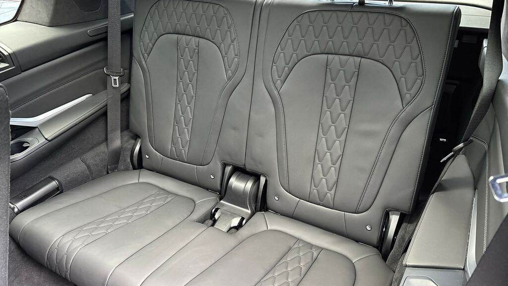 BMW X7 Xdrive40d M Sport Blue #24
