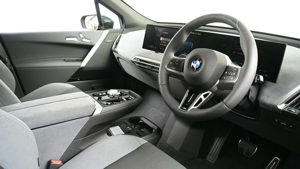 BMW iX 400Kw Xdrive60 M Sport 112Kwh Skylounge Black #6