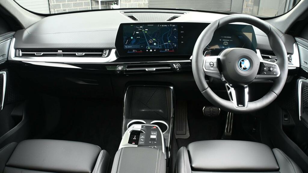 BMW iX2 230Kw Xdrive30 Shadow Edition 65Kwh Grey #4