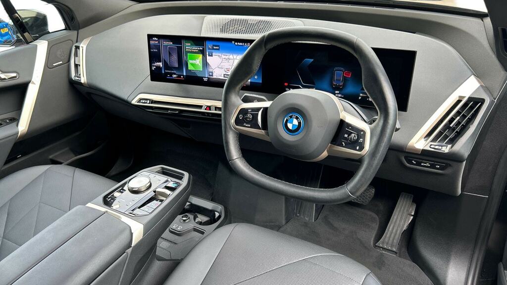BMW iX 240Kw Xdrive40 M Sport 76.6Kwh NL22HTU Grey #6