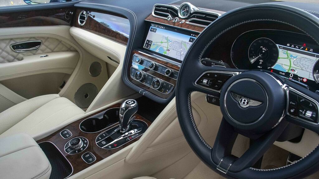 Bentley Bentayga Black #15