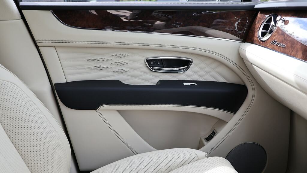 Bentley Bentayga Azure V8 #14