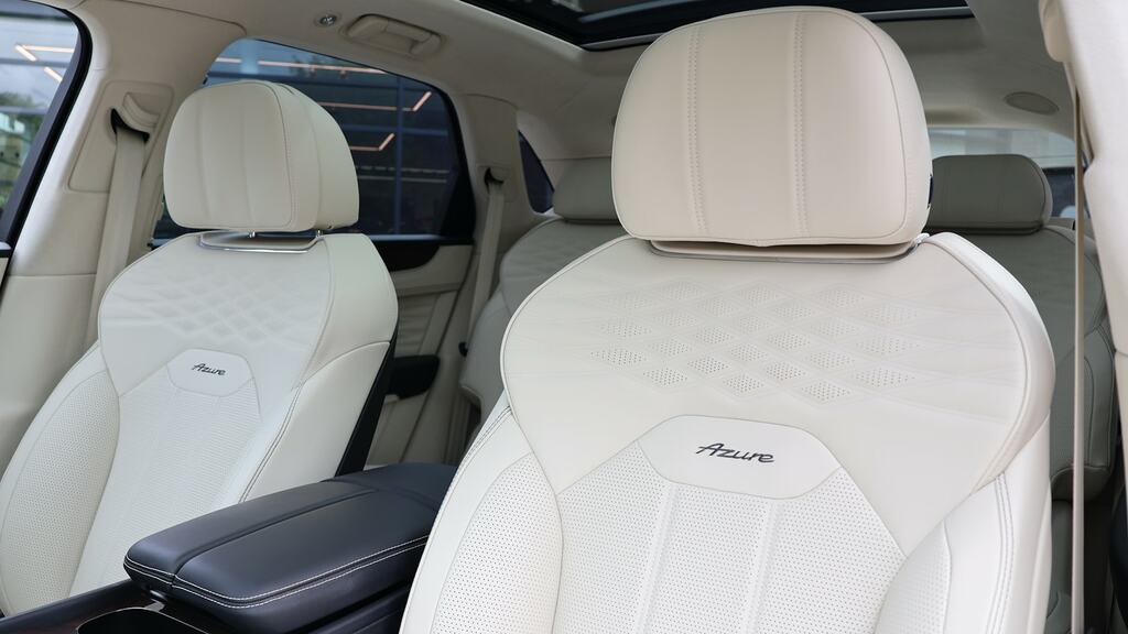 Bentley Bentayga Azure V8 #35